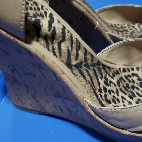 Women's Aldo Sandals - Picture 4 of 5